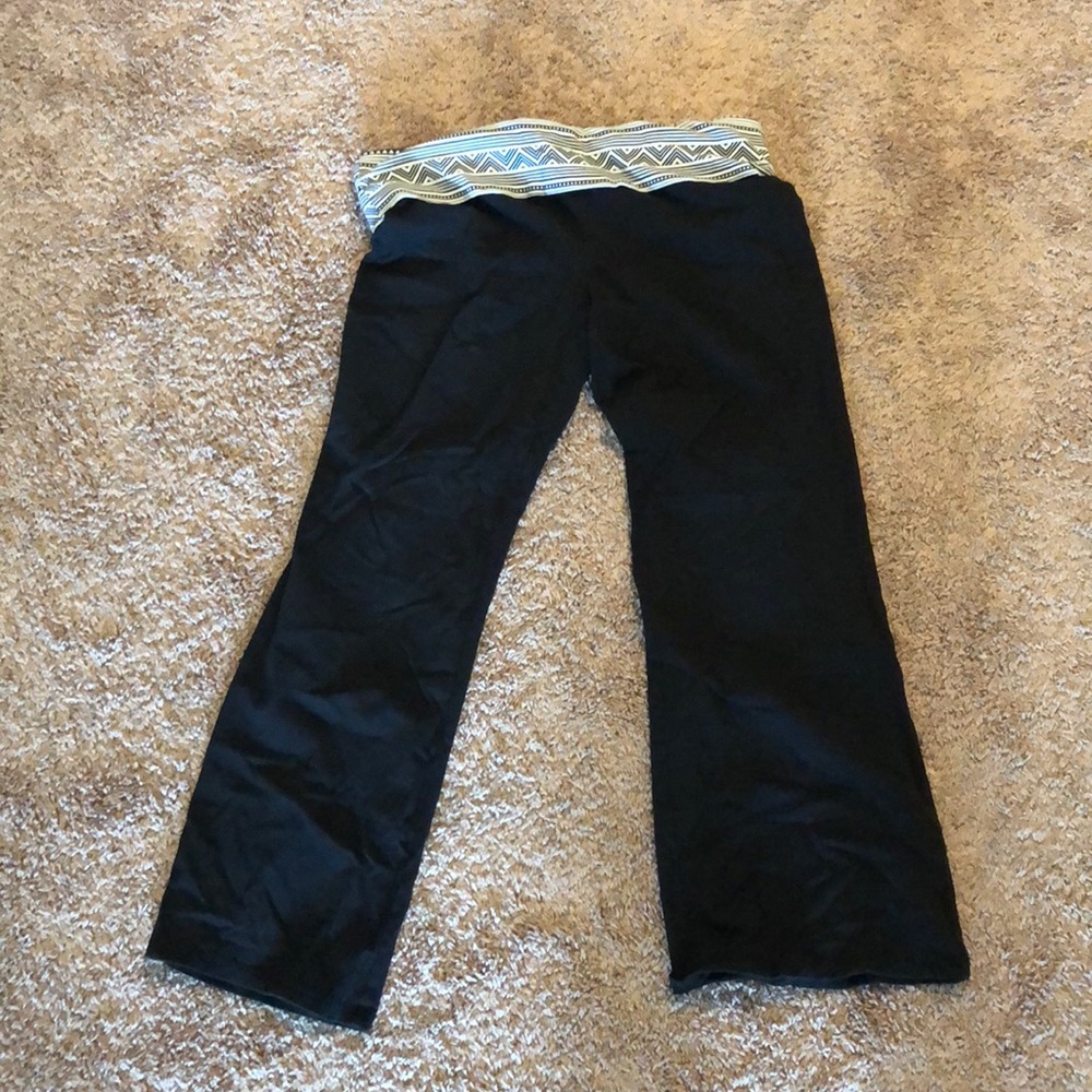 No Boundaries Yoga Pants